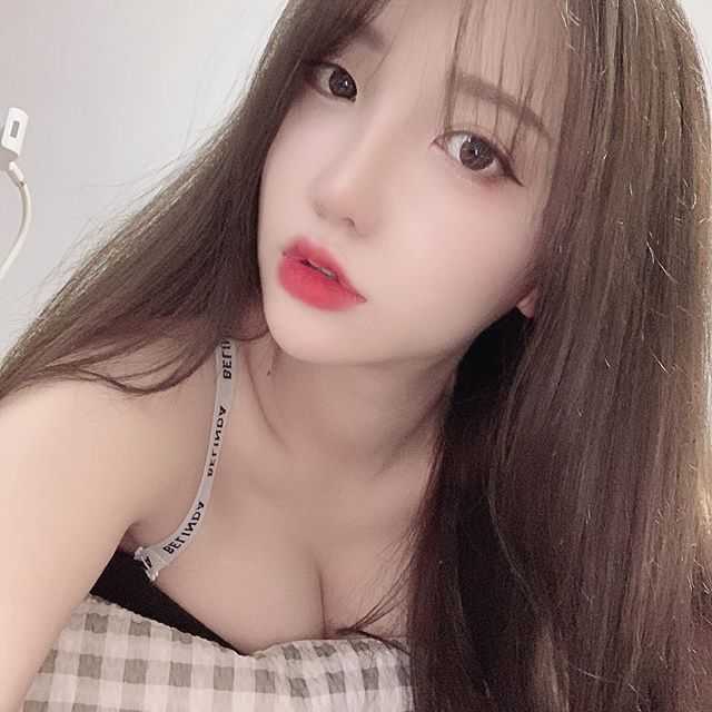 손예은(孫樂樂)